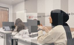  Kullanıcı Odaklı UI/UX Tasarım